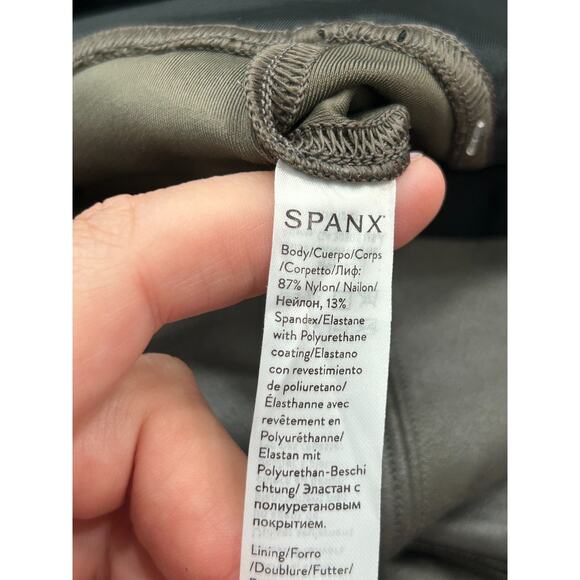 NWT Spanx Womens Shape Faux Leather Stretch High Waist Ankle Leggings Size L - Picture 6 of 9